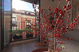 Reina Sofia Boutique II - 2