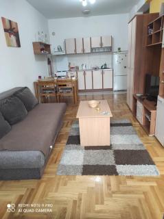 Apartman Marina sa garazom - 1