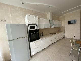 Sea View Kadorr Suite - Odessa - 9