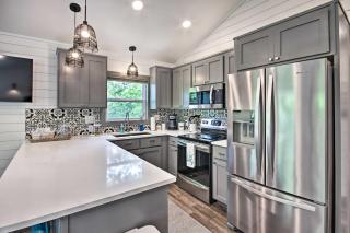 Grand Lake Cottage with Hot Tub in Eucha - Eucha - 3