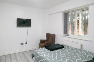 Cheetham Hills Apartments - Manchester - 5