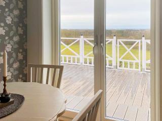 4 person holiday home in FÄRJESTADEN - 4