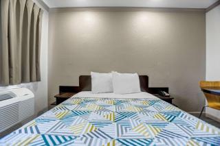 Motel 6-Red Bluff, CA - Red Bluff - 1