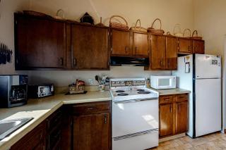 Lakeview Condo - Greenville - 4