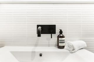 Stylish 1 bedroom retreat in trendy Surry Hills - 6 BRK - Sydney - 1