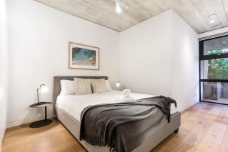 Stylish 1 bedroom retreat in trendy Surry Hills - 6 BRK - Sydney - 2