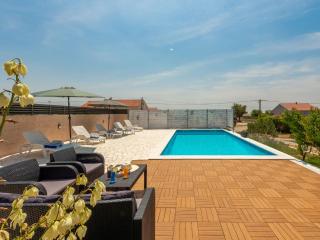 Beautiful Holiday Home in Lisicic - Lisičići - 4