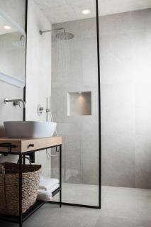 Tavarneta Estate - Dobrovo - 6