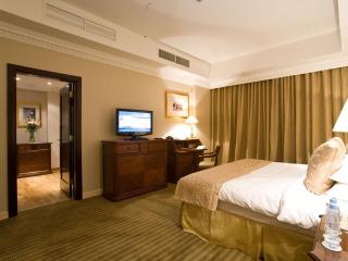 Millennium Hotel Doha - Doha - 9