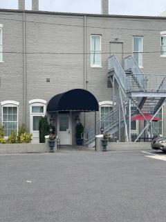 Meadows Hotel - 1