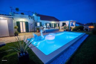 House Diana - heated swimming pool and jacuzzi - 4