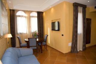 Artemis Hotel - 8