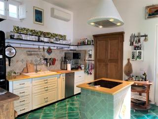 La Resilienza - Villetta Eoliana sul mare, in centro a Malfa - 4