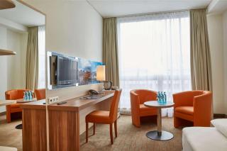 H+ Hotel Berlin Mitte - 8
