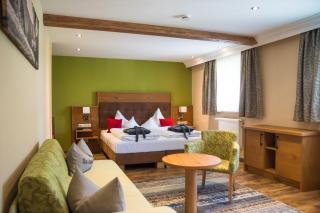 Ferienhotel Hubertus - 0