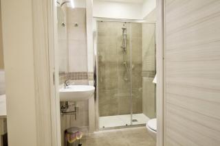 Six Rooms - Neapel - 3