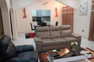 The Charming Bristolian Holiday Home - Brusubi - 6