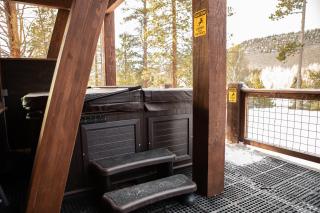 The Seasons 1818 condo - 2