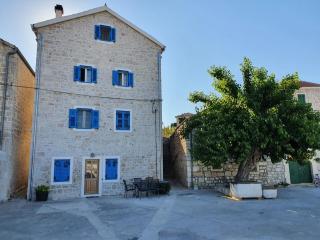 Apartaments Ukić - Prvić Šepurine - 7