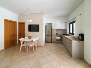 Moscha Studios - Batsi - 5