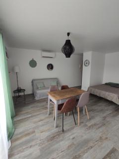 Appartement climatisé avec balcon,wifi, proche remparts - Avignon - 3