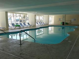 Direct Ocean Front 1 Bedroom 2 Bathrooms Boardwalk Resort Unit 539 Sleeps 8 - Myrtle Beach - 2