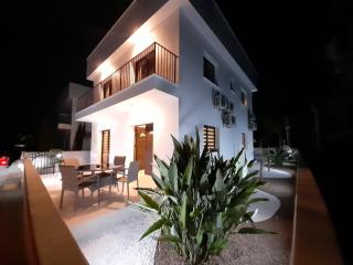 Valerian Palm Villas - Napa's Secret Escape - Ayia Napa - 1