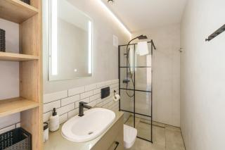 Zdrojowa 5A by Noclegi Renters - Międzyzdroje - 6