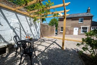 Southgate Coach House - 6