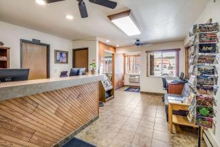 Econo Lodge, Downtown Custer Near Custer State Park and Mt Rushmore - Custer - 9