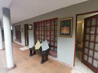 Harties 2 Sleeper Double Room with Private Bathroom - 7