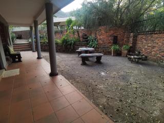 Harties 2 Sleeper Double Room with Private Bathroom - 3