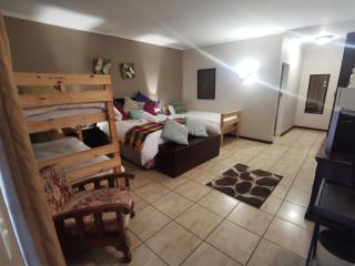 Harties Honeymoon suite Mountain side - Hartbeespoort dam - 4