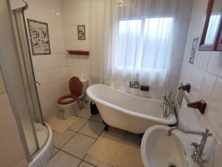 Harties Double Bed studio - Kitchenette Hartbeespoort dam - 7