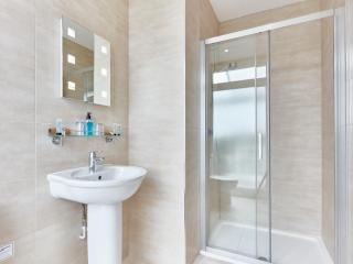 Beaches Guest House - Southend-on-Sea - 9