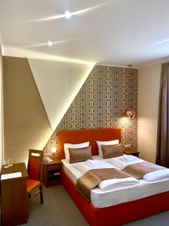 Borostyán Panzió - 0