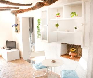 Casa nella roccia - 0