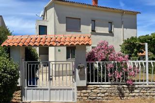 HOUSE MAREA-newly renovated apartment 100m from the sea - Pola (Pula) - 9