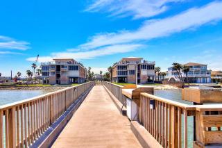 Channelview 105 - Port Aransas - 1