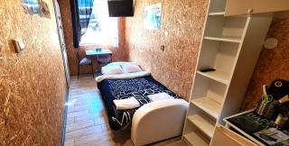 SUB HEL. Budżetowe pokoje w domu z basenem. Wokół domu tylko natura. Balkon zbyteczny. - Hel - 9