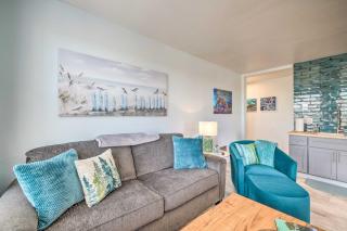 Adorable Downtown Studio - 1 Block to Long Beach! - Long Beach - 4