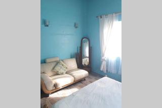 Spacious Apartment in Quiet Neighborhood nr Airport and Beach - 8