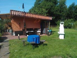 kleines-Ferienhaus-nur-5-Auto-min-von-Binz - Lubkow - 0