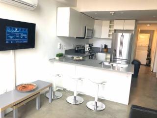 Modern 2 Bdrm w/Parking in the Heart of Hillcrest - San Diego - 3