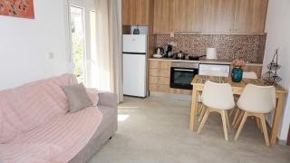 Seafront Apartment Kalamaki - 3