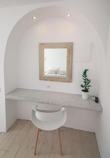 Sensia Luxury Studio with Hot tub - Oia - 6