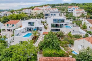 Luxury Villa Complex - Sutivan - 6
