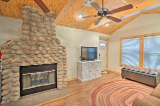 Charming Hilltop Cottage in Medicine Park! - Medicine Park - 6
