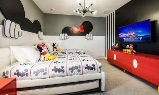 Modern 8 Bdrm Home with Game Room in Encore - Orlando - 0