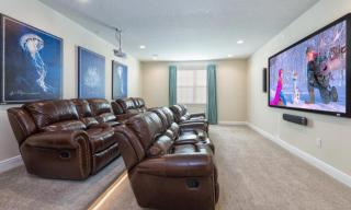Spacious 13 Bdrm Oasis with Large Pool and Deck at Reunion - Kissimmee - 7